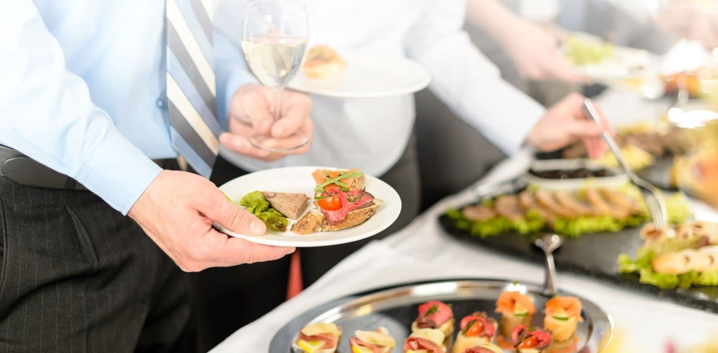 Beneficios de contratar un servicio de catering para tu empresa